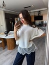 Ekru Dantel Detaylı Yarasa Kol Triko Bluz