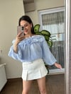 Mavi Düşük Omuz Gül Detay Bluz