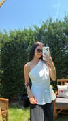 BEYAZ ASİMETRİK SATEN BLUZ