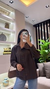 KAHVE ASİMETRİK KAPAMA GÖMLEK