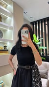 SİYAH KISA KOL KEMERLİ ELBİSE