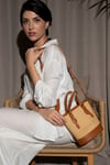 KADIN KOL ÇANTASI CAMEL SLY046