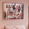 MYTHOS MANİFEST TOZ PEMBE STATİK POSTER-1