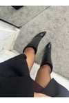 Siyah Tozluk Detaylı Topuklu Çizme