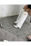 Volante Tozluk Detaylı Beyaz Kadın Topuklu Çizme