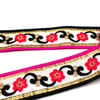 Hint İşi Şerit Çiçek Motifli Pembe-Siyah