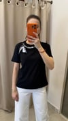 FULAR DETAYLI BASIC TİŞÖRT