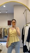 SARI SATEN DETAYLI ASKILI BLUZ