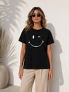 Minimal Gülümseyen Yüz Baskılı Tişört Kısa Kol Yazlık T-Shirt - Siyah