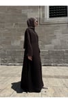 ÖN BOYDAN GİZLİ DÜĞMELİ KAHVERENGİ PANTOLONLUABAYA TAKIM