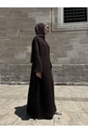 ÖN BOYDAN GİZLİ DÜĞMELİ KAHVERENGİ PANTOLONLUABAYA TAKIM