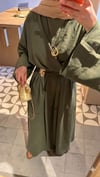 Gold detaylı elbise yeşil