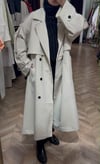 Premium trenckot taş