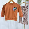 KİREMİT RENGİ KALP BASKILI SWEATSHİRT VE LEOPAR TAYT TAKIM