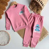 PEMBE STİCH BASKILI SWEATSHİRT VE JOGGER EŞOFMAN TAKIMI