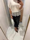 EKRU ETEK UCU DANTELLİ TRİKO BLUZ