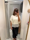 EKRU ETEK UCU DANTELLİ TRİKO BLUZ