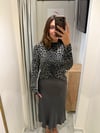 LEOPAR DESENLİ DİK YAKA BLUZ