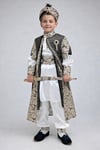 Çocuk Giyim Sİyah Kadifeli Brokar Kumaşlı Broşlu Kaftan Sünnet Kıyafeti