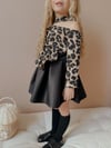 Leopar Omuz ve Fiyonk Detaylı Elbise