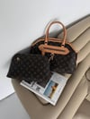 LOUIS VUITTON Deri İthal Çanta Paslanmaz Çelik malzeme kullanarak tasarlanmıştır