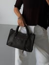 Naturel Balenciaga model İthal  paslanmaz çelik aksesuarlı deri çanta  modeli 