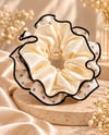 Ekru 4 Katmanlı Çiçek Desenli Fırfır Scrunchie Saç Tokası