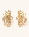 Gold Yelpaze Tasarım İnci Detaylı Küpe | Modern Statement Kadın Küpe