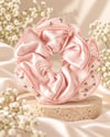 Pudra Pembe 4 Katmanlı Çiçek Desenli Fırfır Scrunchie Saç Tokası