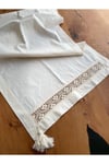 Home’s Püsküllü Organik Kumaş Runner
