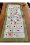 Yeşil Renkli Yamalı İşlemeli 50x130 Cm Runner