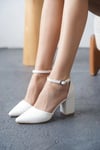 altınmodashoes Kadın Celar Mat Deri Beyaz Topuklu Ayakkabı - Beyaz