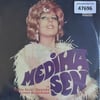 mediha-sen-madem-kustun-dargindin-o-ag-1c3cc-.jpg