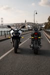 Universal Sinyal Ledi Ok Kasa Tek Renk Vidalı | Tüm Motosikletler İle Uyumlu