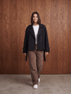 26K1086 KRUVAZE KISA TRENÇKOT