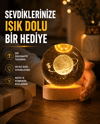 Ahşap Standlı Sarı Işıklı Dekoratif Küre Kız Figürü Tasarım
