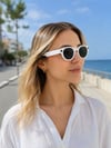 Beyaz Akıllı Kamera Gözlüğü Fotoğraf Video Çekimli Yapay Zeka Destekli Bluetooth Çoklu Dil Çeviri 3 Lensli