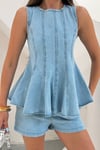 KADIN KOLSUZ PEPLUM BLUZ BELİ LASTİKLİ ŞORT DENİM İKİLİ TAKIM