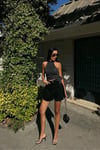 KADIN KOLSUZ SİMLİ KUMAŞ ASTARLI BELİ FİYONKLU BLUZ