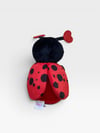 1014 KARMA PELUŞ 25 CM UĞUR BÖCEĞİ KARMA