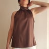 Kahve Saten Kolsuz Reglan Kesim Bluz