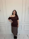 Kahverengi Omzu Tokalı Bluz