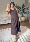 SIFIR YAKA ASKILI ELBİSE- KAHVERENGİ