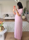 YARIM KOLLU PİLELİ ELBİSE- PEMBE 