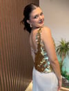 ASİMETRİK KESİM PUL PAYETLİ BLUZ