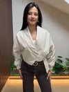 KRUVAZE YAKA BAĞLAMA DETAYLI İÇ ASTARLI CROP TREÇ