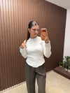 YARIM DÜĞME DETAYLI FİTİLLİ EKRU/KAHVE TRİKO
