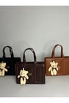 Peluş Charm Hediyeli El, Kol & Omuz Çantası (Ayarlanır Askısı Mevcuttur)