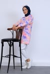 DESENLİ CEP DETAYLI SWEATSHIRT
