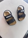 BRKN SANDALET SİYAH